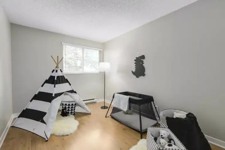 1121 Howie Avenue, Coquitlam, BC, V3J 1T9 - 13