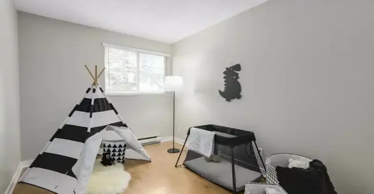 1121 Howie Avenue, Coquitlam, BC, V3J 1T9 - 13