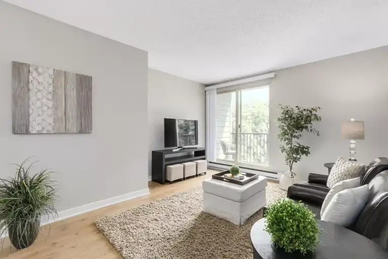 1121 Howie Avenue, Coquitlam, BC, V3J 1T9 - 2