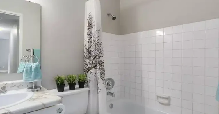 1121 Howie Avenue, Coquitlam, BC, V3J 1T9 - 12