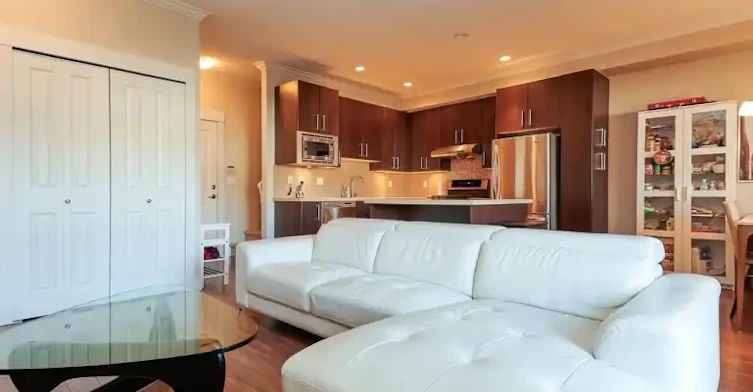 10711 Number 5 Road, Richmond, BC, V7A 4E6 - 4