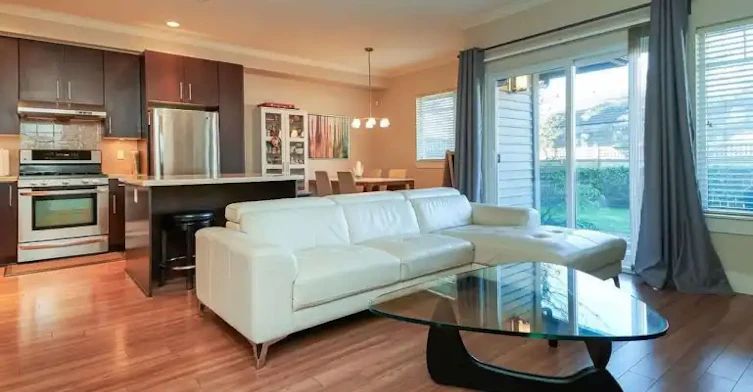 10711 Number 5 Road, Richmond, BC, V7A 4E6 - 2