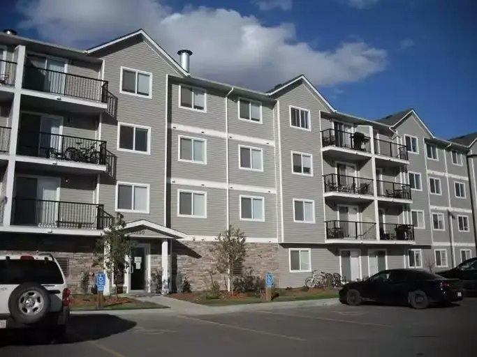 11240 104 Avenue, Grande Prairie, AB, T8V 0P3 1
