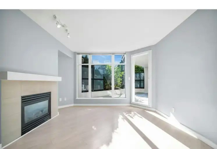 8480 Granville Avenue, Richmond, BC, V6Y 4E8 - 5