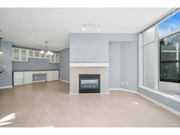 8480 Granville Avenue, Richmond, BC, V6Y 4E8 - 3