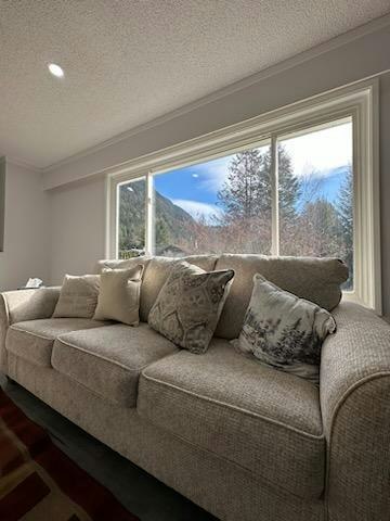 475 Naismith Avenue, Harrison Hot Springs, BC, V0M 1K0 - 5
