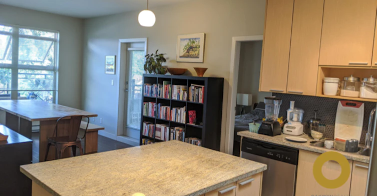 707 East 20th Avenue, Vancouver, BC, V5V 0B3 - 3