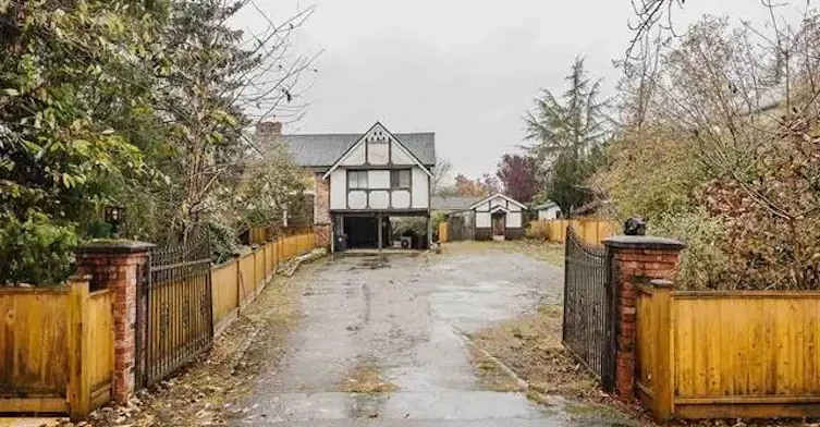 4469 224 Street, Langley, BC, V2Z 1M1