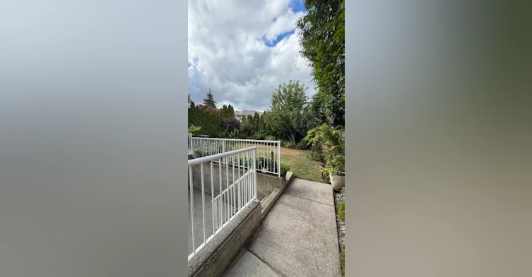 16933 84 Avenue, Surrey, BC, V4N 4V3 - 14