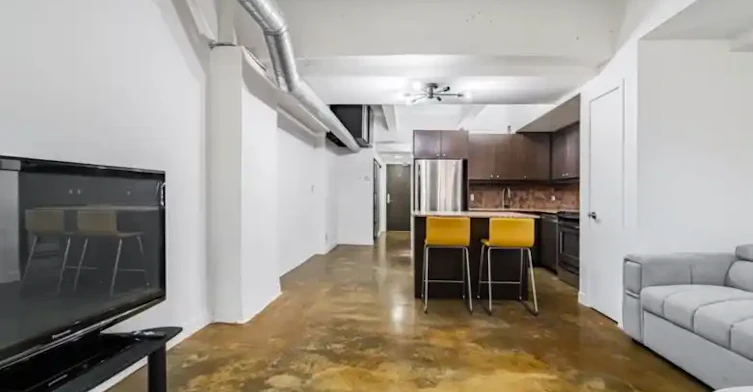 201 Carlaw Avenue, Toronto, ON, M4M 2S3 - 14