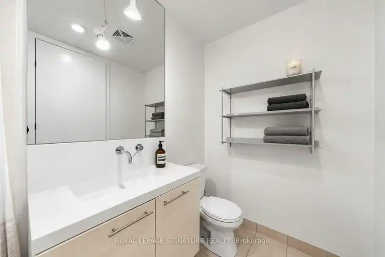 66 Portland Street, Toronto, ON, M5V 2M6 - 5
