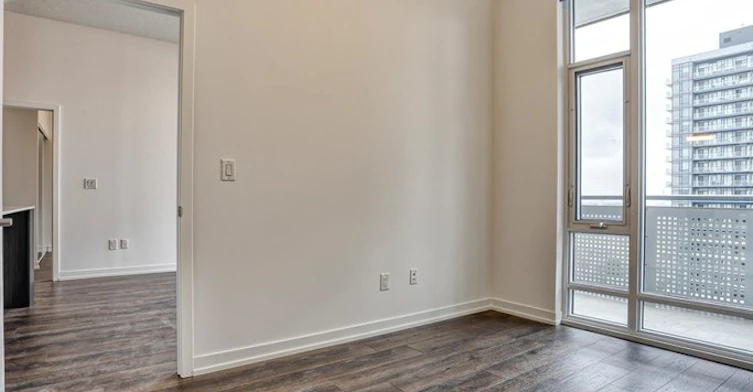 2520 Eglinton Avenue West, Toronto, ON, L5M 4N7 - 20