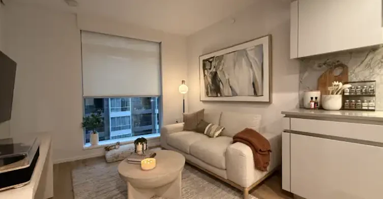 889 Pacific Street, Vancouver, BC, V6Z 1W5 - 2