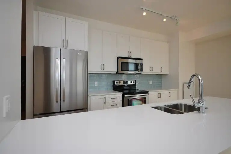 2470 Prince Michael Drive, Oakville, ON, L6H 7P1 - 5