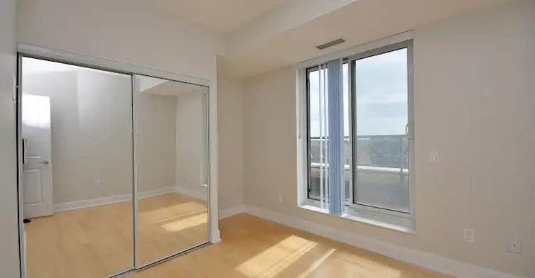 2470 Prince Michael Drive, Oakville, ON, L6H 7P1 - 8