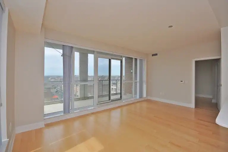 2470 Prince Michael Drive, Oakville, ON, L6H 7P1 - 2