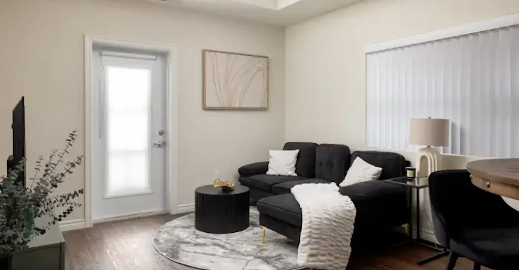 8401 Wyandotte Street East, Windsor, ON, N8S 4S8 - 6