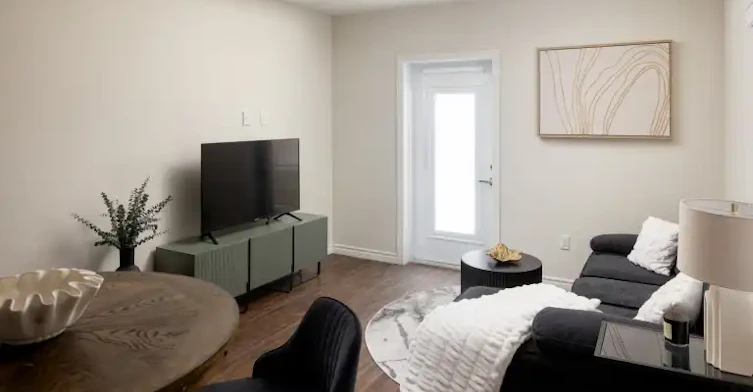 8401 Wyandotte Street East, Windsor, ON, N8S 4S8 - 7