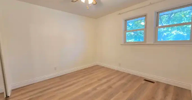 749 King Street West, Oshawa, ON, L1J 2L2 - 7
