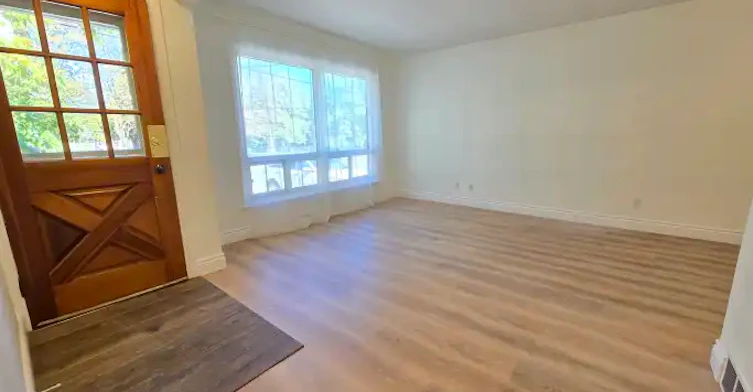 749 King Street West, Oshawa, ON, L1J 2L2 - 5