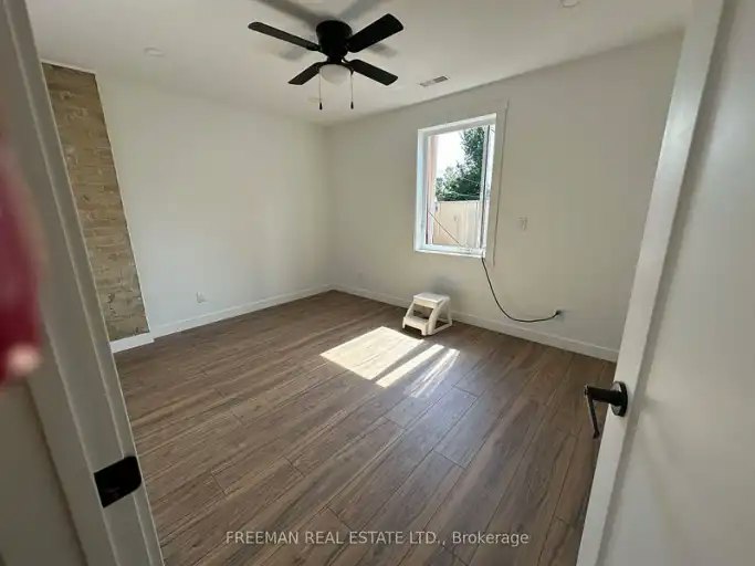 1029 Gerrard Street East, Toronto, ON, M4M 1Z6 - 11
