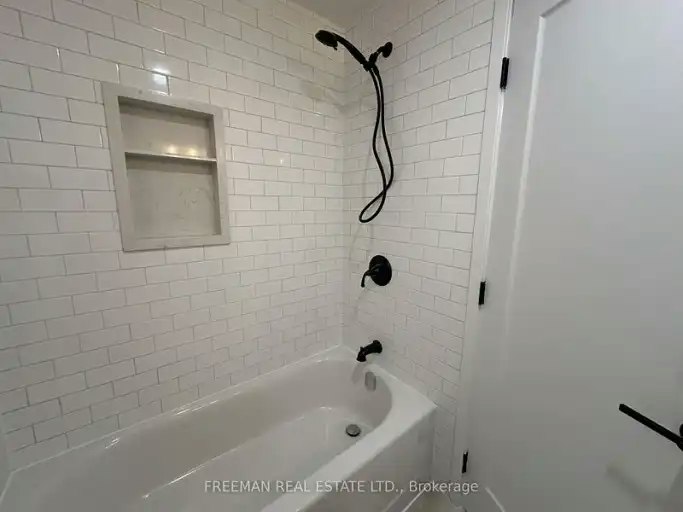 1029 Gerrard Street East, Toronto, ON, M4M 1Z6 - 5