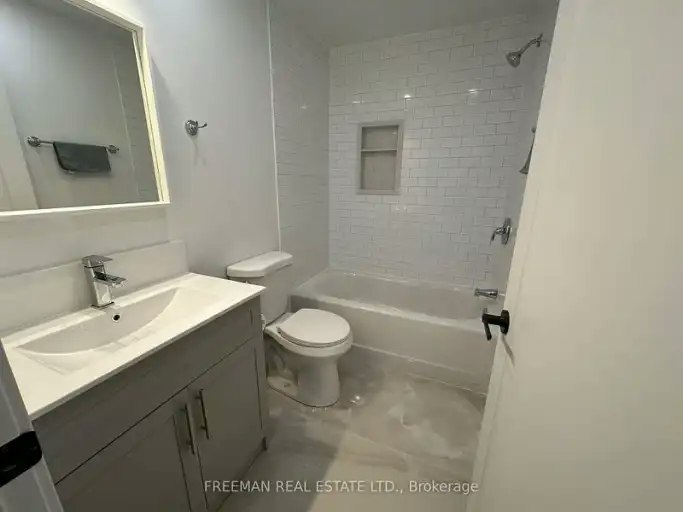 1029 Gerrard Street East, Toronto, ON, M4M 1Z6 - 4
