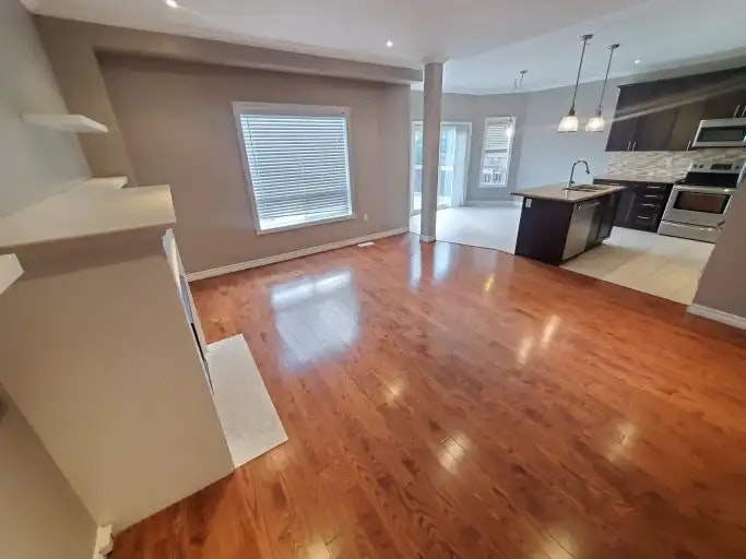 27 Kimble Avenue, Clarington, ON, L1C 0J9 - 8