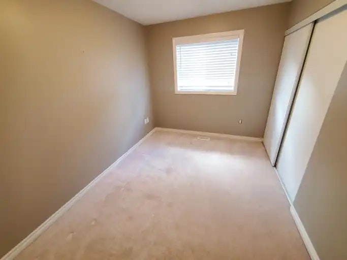 27 Kimble Avenue, Clarington, ON, L1C 0J9 - 19