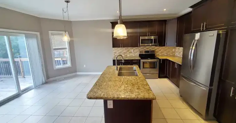 27 Kimble Avenue, Clarington, ON, L1C 0J9 - 9