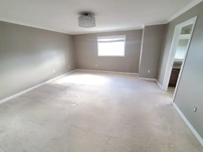 27 Kimble Avenue, Clarington, ON, L1C 0J9 - 12