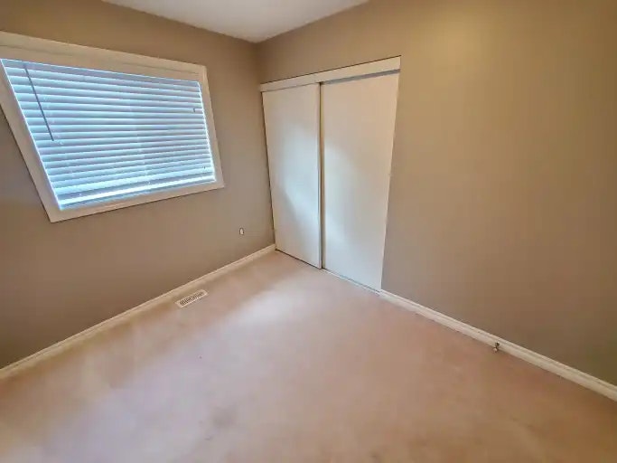 27 Kimble Avenue, Clarington, ON, L1C 0J9 - 20