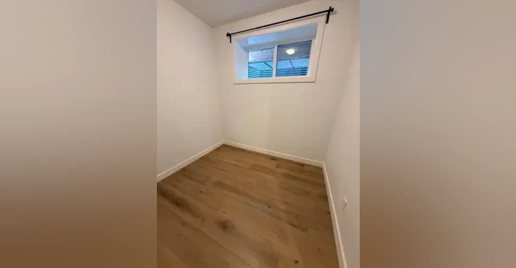 9632 110 Avenue Northwest, Edmonton, AB, T5H 1H5 - 8