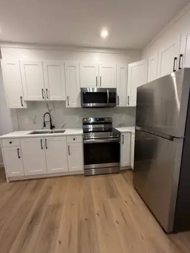 9632 110 Avenue Northwest, Edmonton, AB, T5H 1H5 - 6