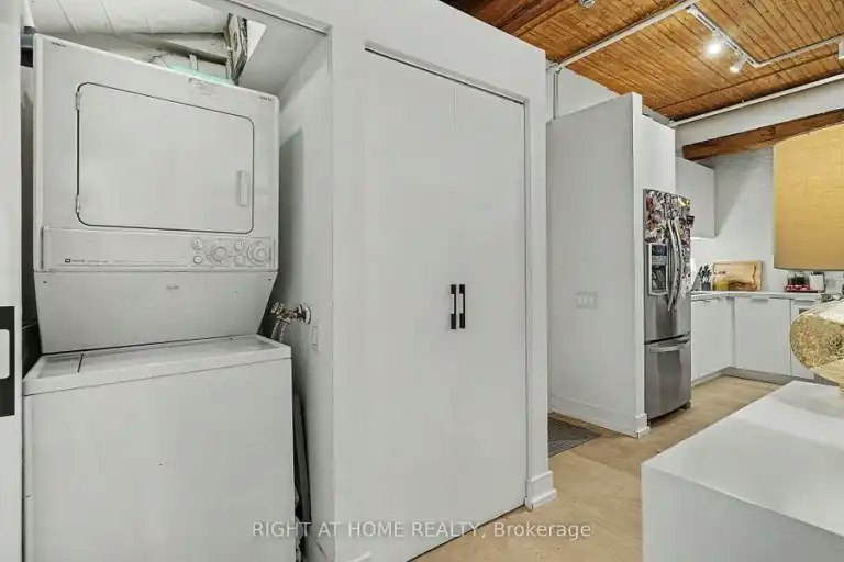 781 King Street West, Toronto, ON, M5V 1N4 - 3