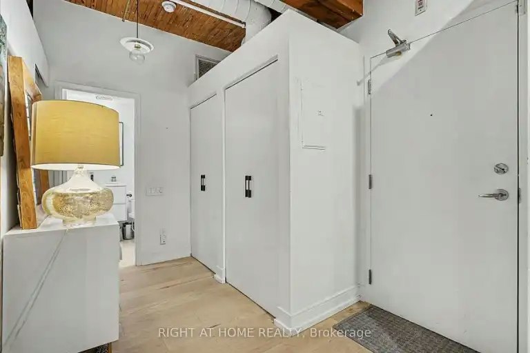 781 King Street West, Toronto, ON, M5V 1N4 - 2