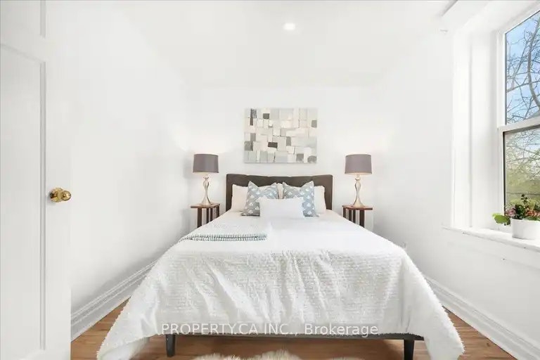 44 Beach View Crescent, Toronto, ON, M4E 2L5