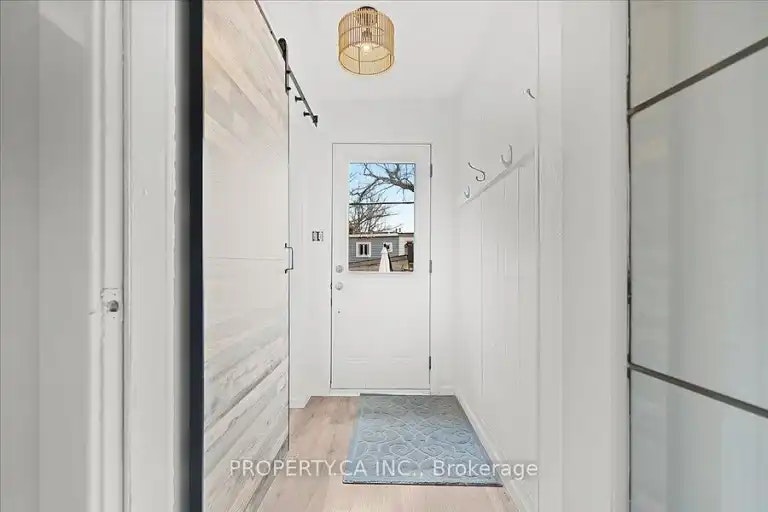 44 Beach View Crescent, Toronto, ON, M4E 2L5 - 9