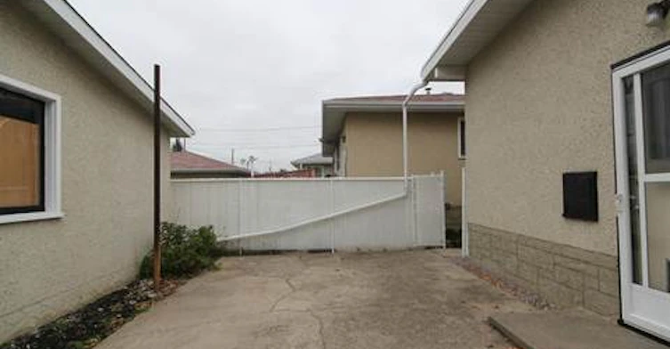 7416 86 Avenue NW, Edmonton, AB, T6B 0K7 - 16