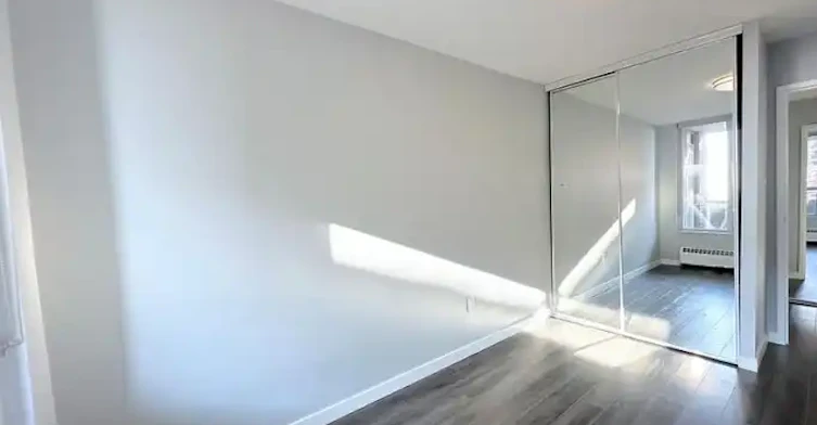 2575 Danforth Avenue, Toronto, ON, M4C 1L5 - 8