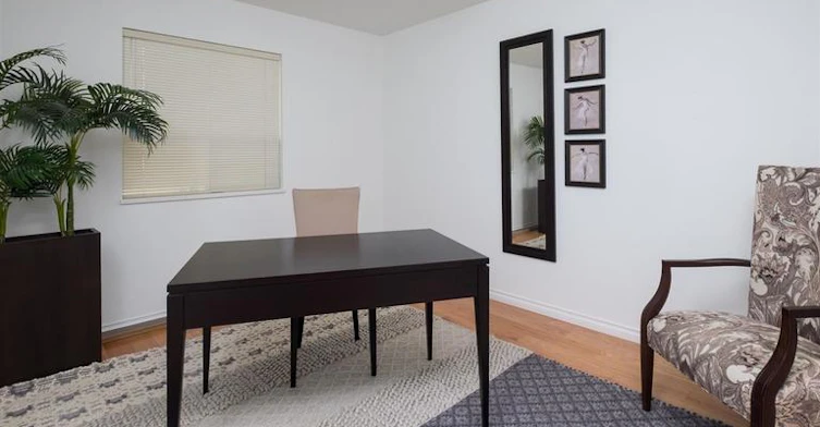 5479 Keith Road, West Vancouver, BC, V7W 3E1 - 9