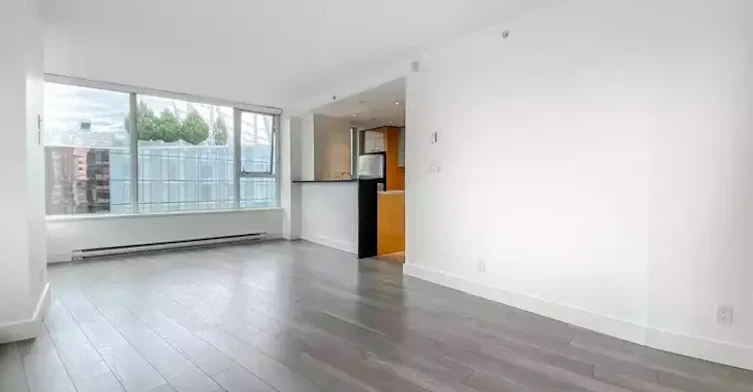 33 Smithe Street, Vancouver, BC, V6B 0B5 - 3