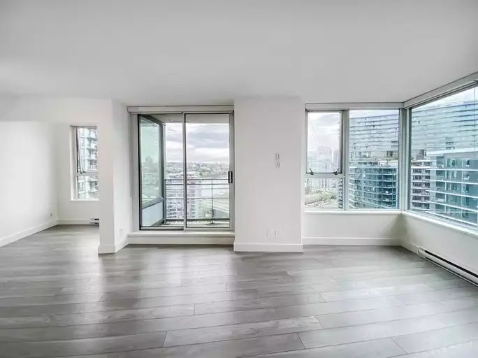 33 Smithe Street, Vancouver, BC, V6B 0B5 - 5
