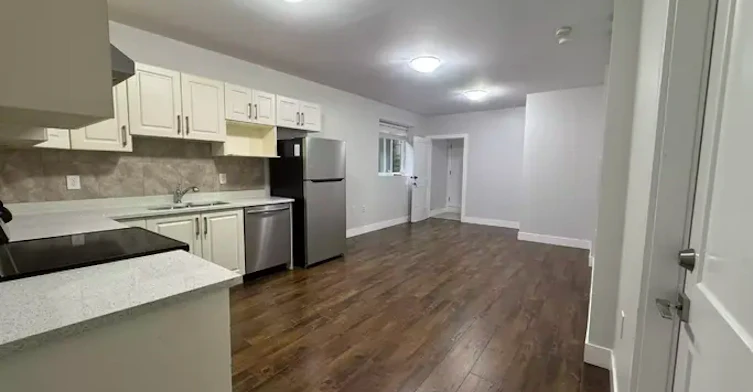 9708 182 Surrey, BC. Canada Street, Surrey, BC, V4N 4J9 - 5