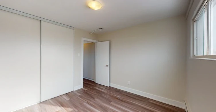 1468 Coldrey Avenue, Ottawa, ON, K1Z 7P9 - 9