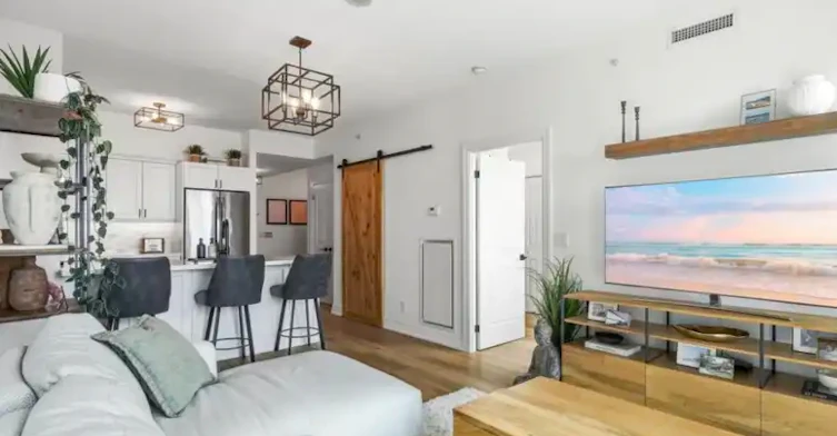 150 Liberty Street East, Toronto, ON, M6K 3R5