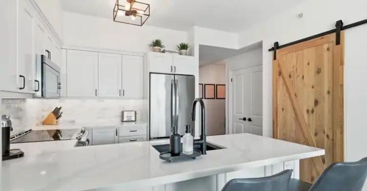 150 Liberty Street East, Toronto, ON, M6K 3R5 - 9