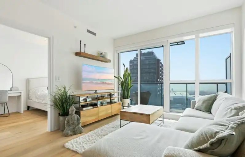 150 Liberty Street East, Toronto, ON, M6K 3R5 - 6