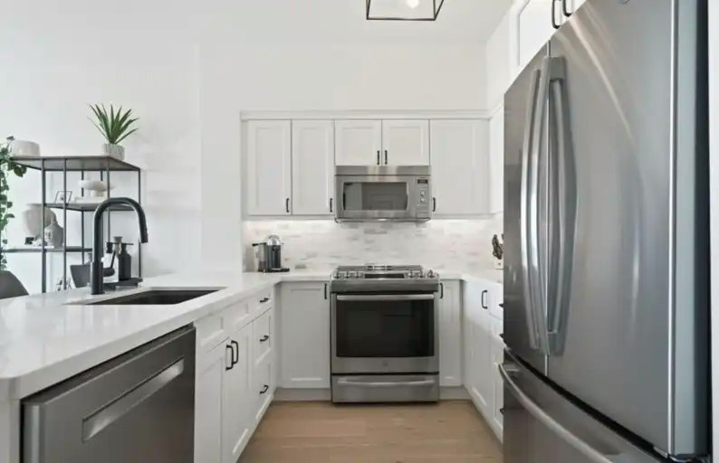 150 Liberty Street East, Toronto, ON, M6K 3R5 - 11