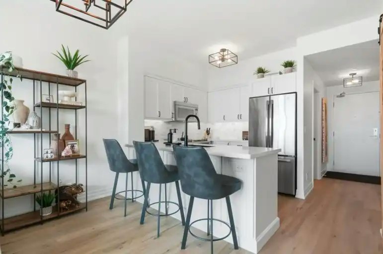 150 Liberty Street East, Toronto, ON, M6K 3R5 - 8